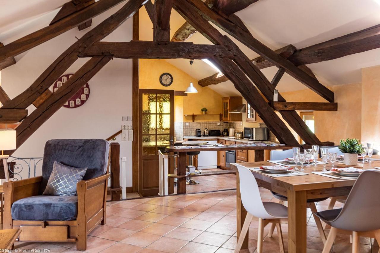 Les Gites Du Griffon Le Pin Aubigny-les-Sombernon Exterior foto