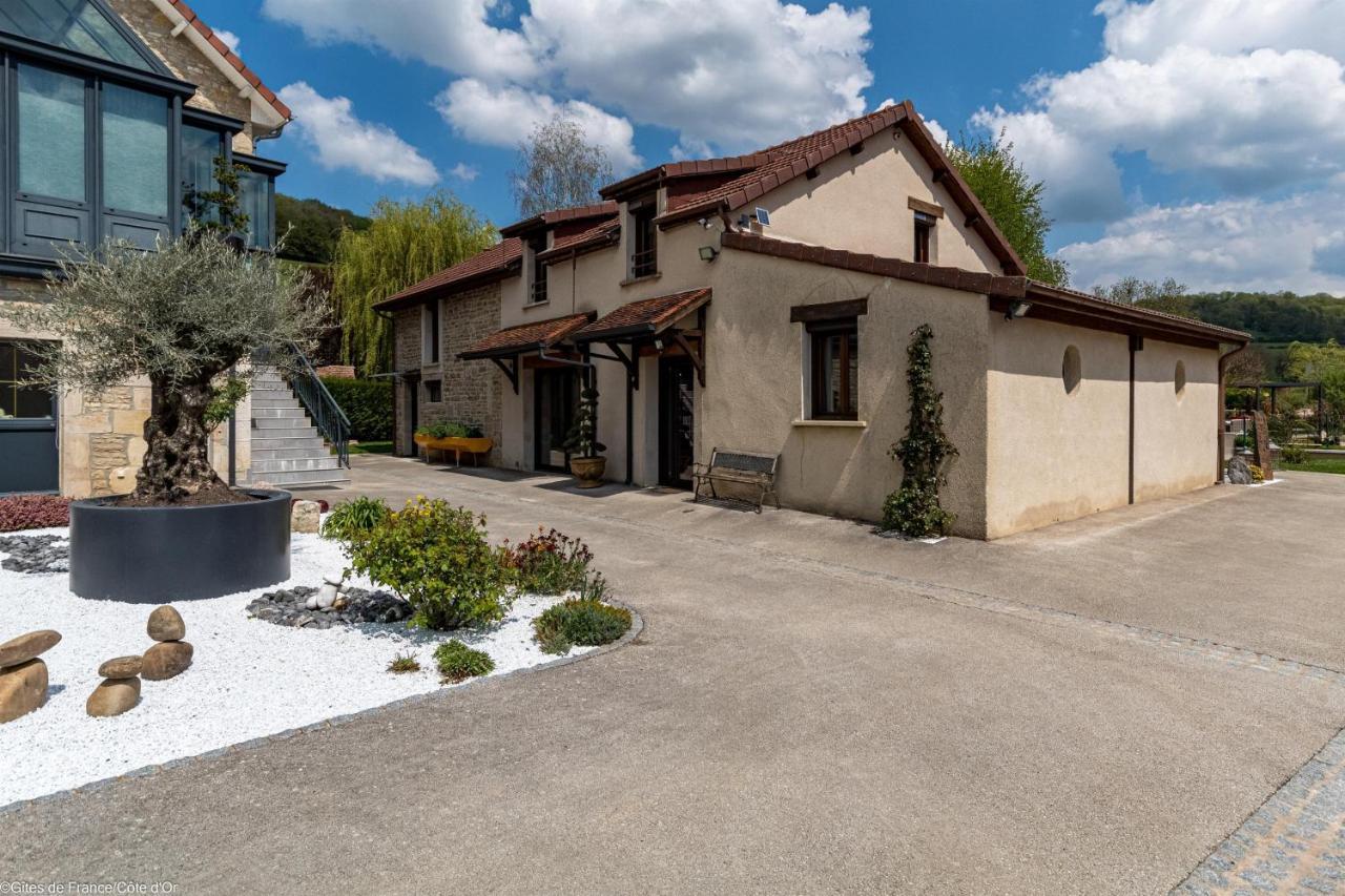 Les Gites Du Griffon Le Pin Aubigny-les-Sombernon Exterior foto