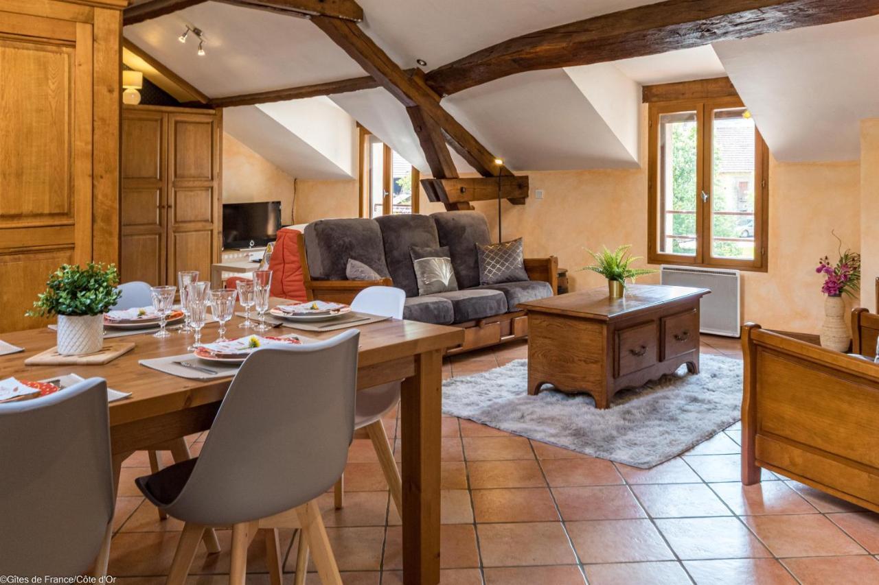 Les Gites Du Griffon Le Pin Aubigny-les-Sombernon Exterior foto
